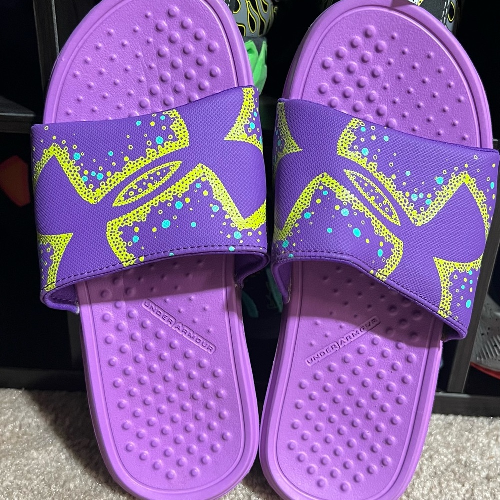 Under Armor Youth slides purple